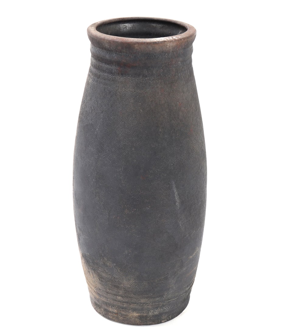 Black Matte Glazed Vase: Chinese export porcelain black matt glazed vase in a cylindrical form with a ribbed neck and flared rim. Size 10 3/4" H, weight 917 g