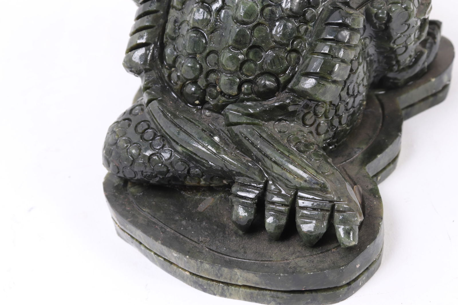 Chinese Jade Style Money Toad - 11