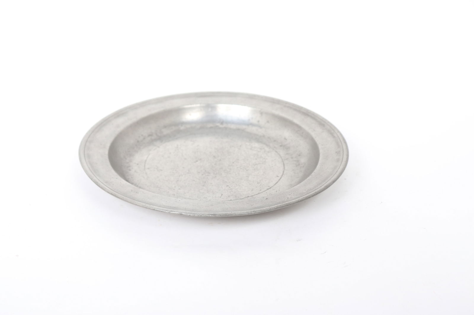 Deep Thomas Danforth II Pewter Plate & Turned Candlesticks - 9