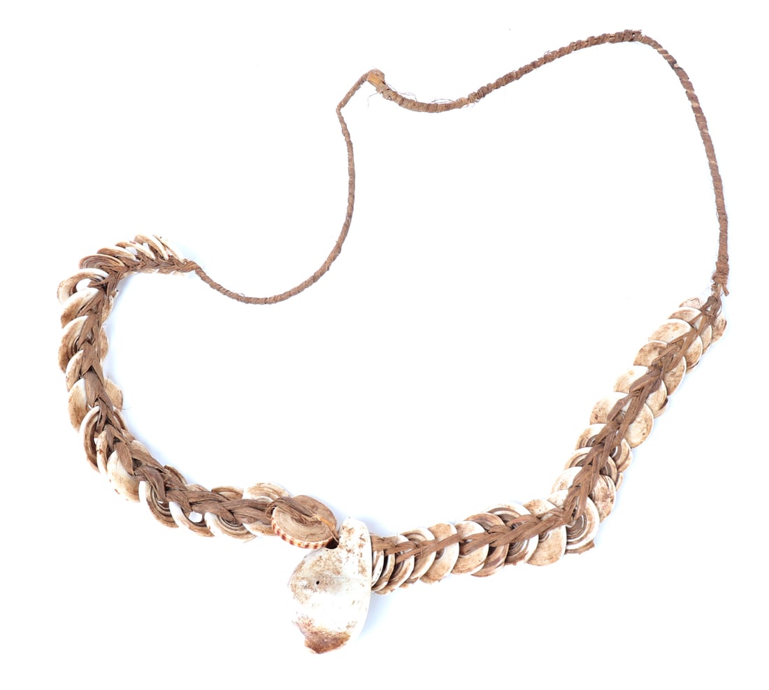 Handsome Shell Necklace, Philippines - 4