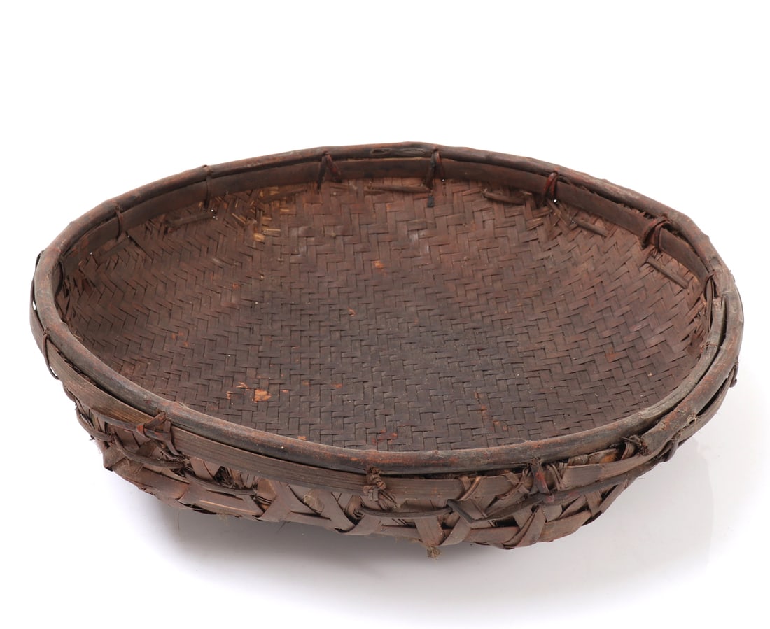 Filipino Handwoven Shallow Basket (1 of 5)