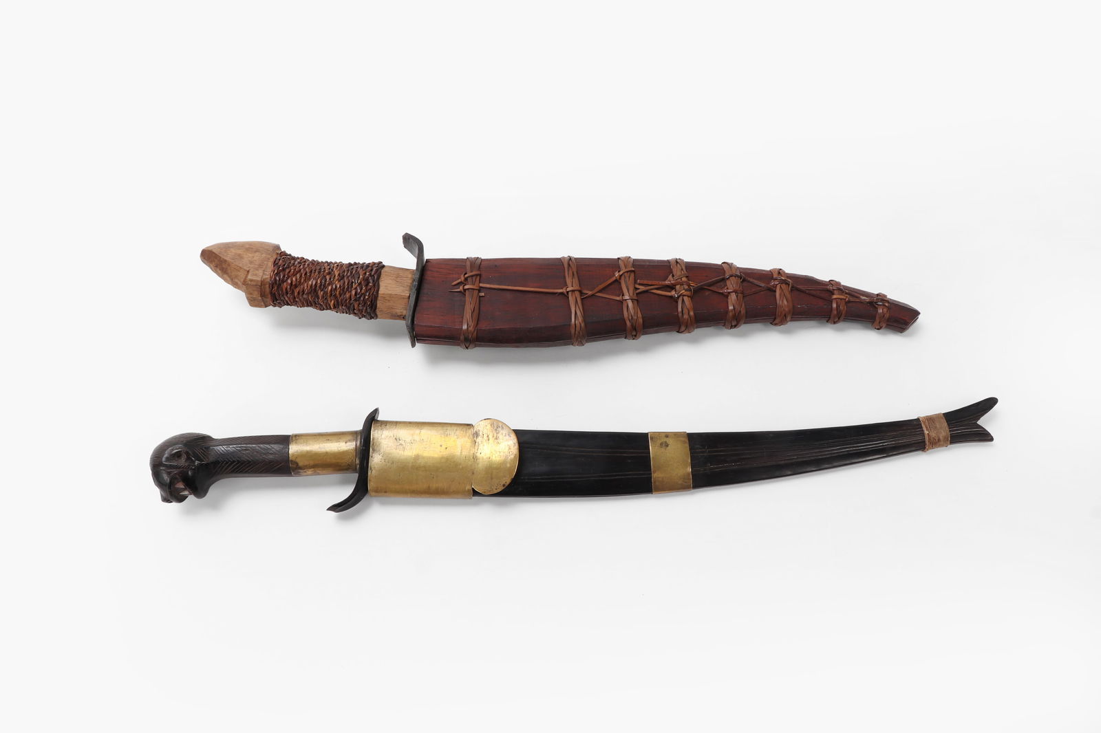 Two Fine Daggers & Scabbards - 4