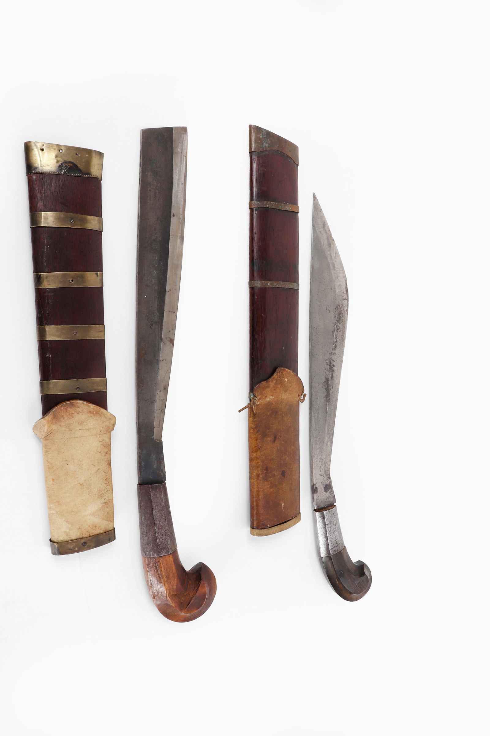 Two Visayan Ginunting swords & Scabbards - 2