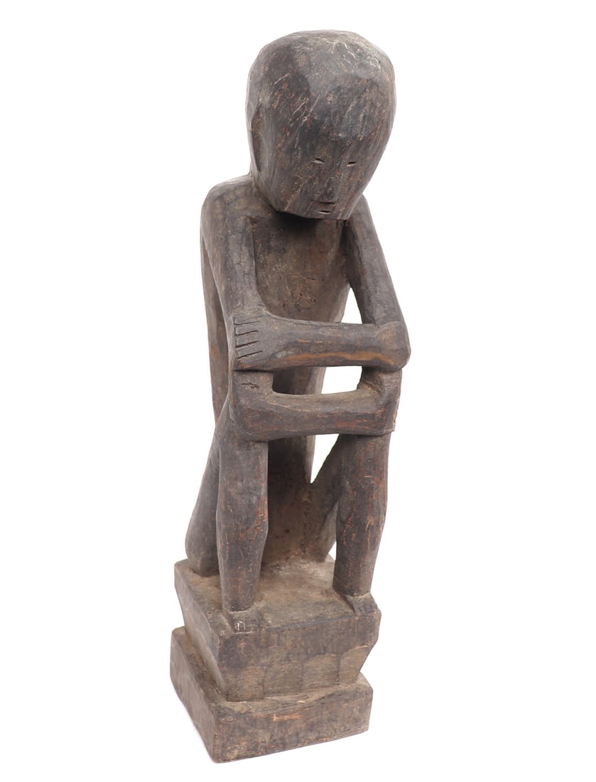 Tall Lagawe Ifugao Bulul, circa 1920s or earlier: Philippines, a Lagawe Ifugao Bulul, made of solid Narra wood with encrustation. These sculptures, originating from the Lagawe region of Ifugao, epitomizes distinctive canonical style. These