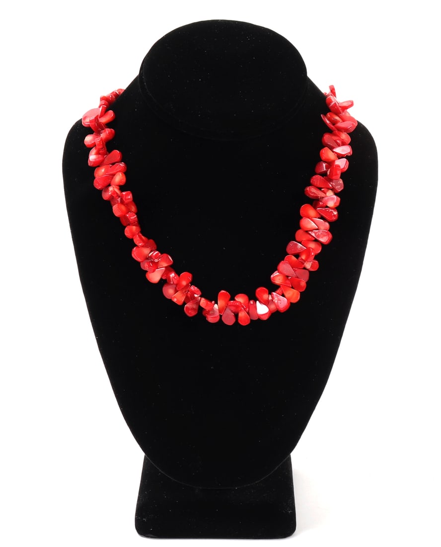 Gorgeous Fire Red Chunky Coral Necklace: Beautiful all natural chunky coral necklace with an intricately detailed sterling silver clasp. Each bead is a stunning bright red with dozens of polished beads throughout. Size 18" L