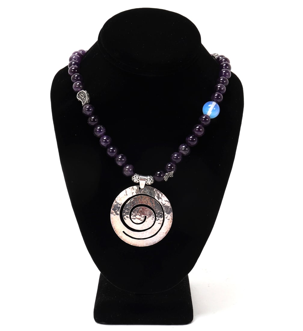 Gorgeous Amethyst and Sterling Silver Necklace (1 of 8)
