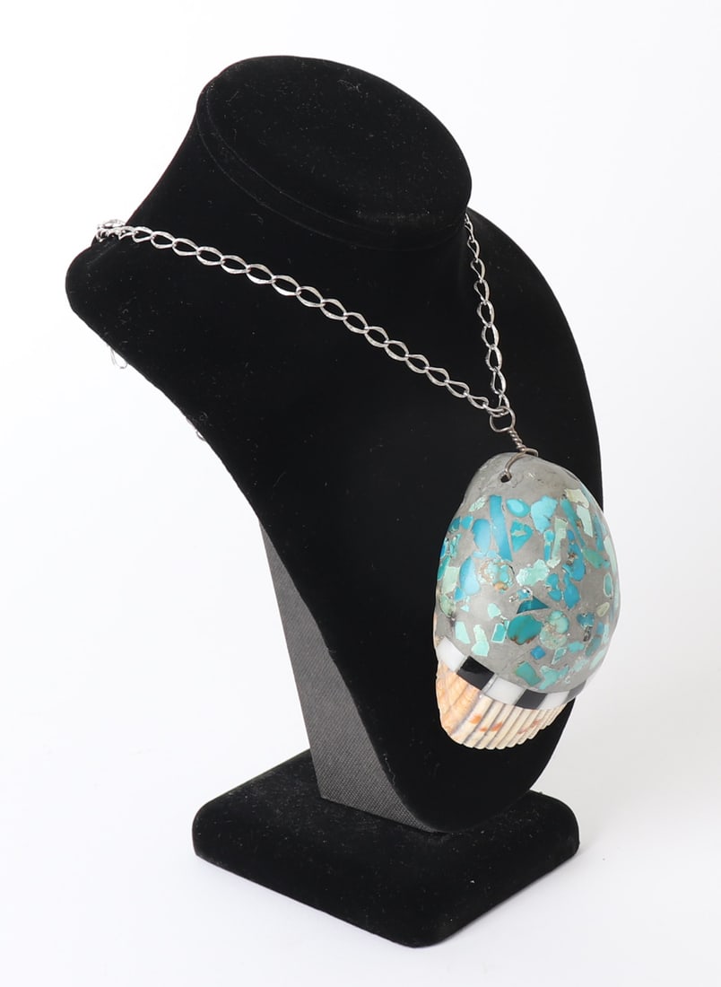 Turquoise Applied to Seashell Necklace - 4