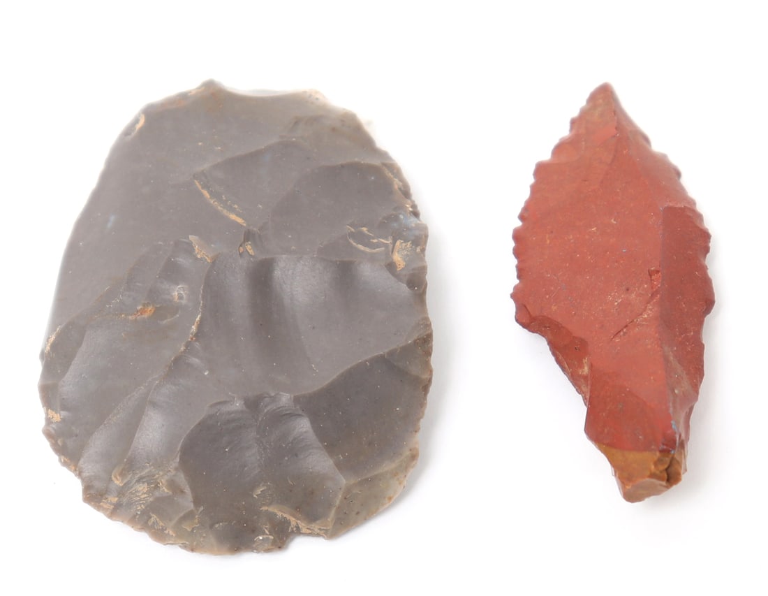 Grey Scraper & Red Jasper Arrowhead: Lovely grey stone scraper and a bright red jasper arrowhead or point. Both pieces found in central Texas and eventually exhibited in the Crater Rock Lake museum in Oregon. Size 2" L largest ex-Crater