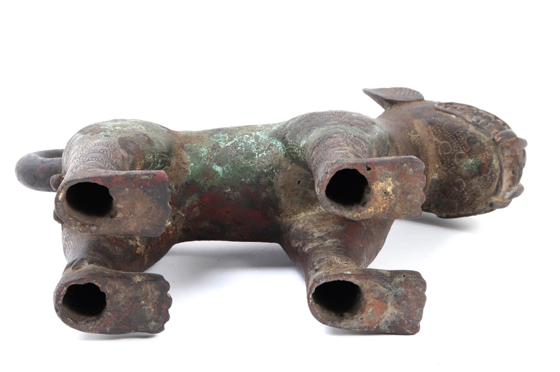 Benin-Style Bronze Leopard Figure - 8