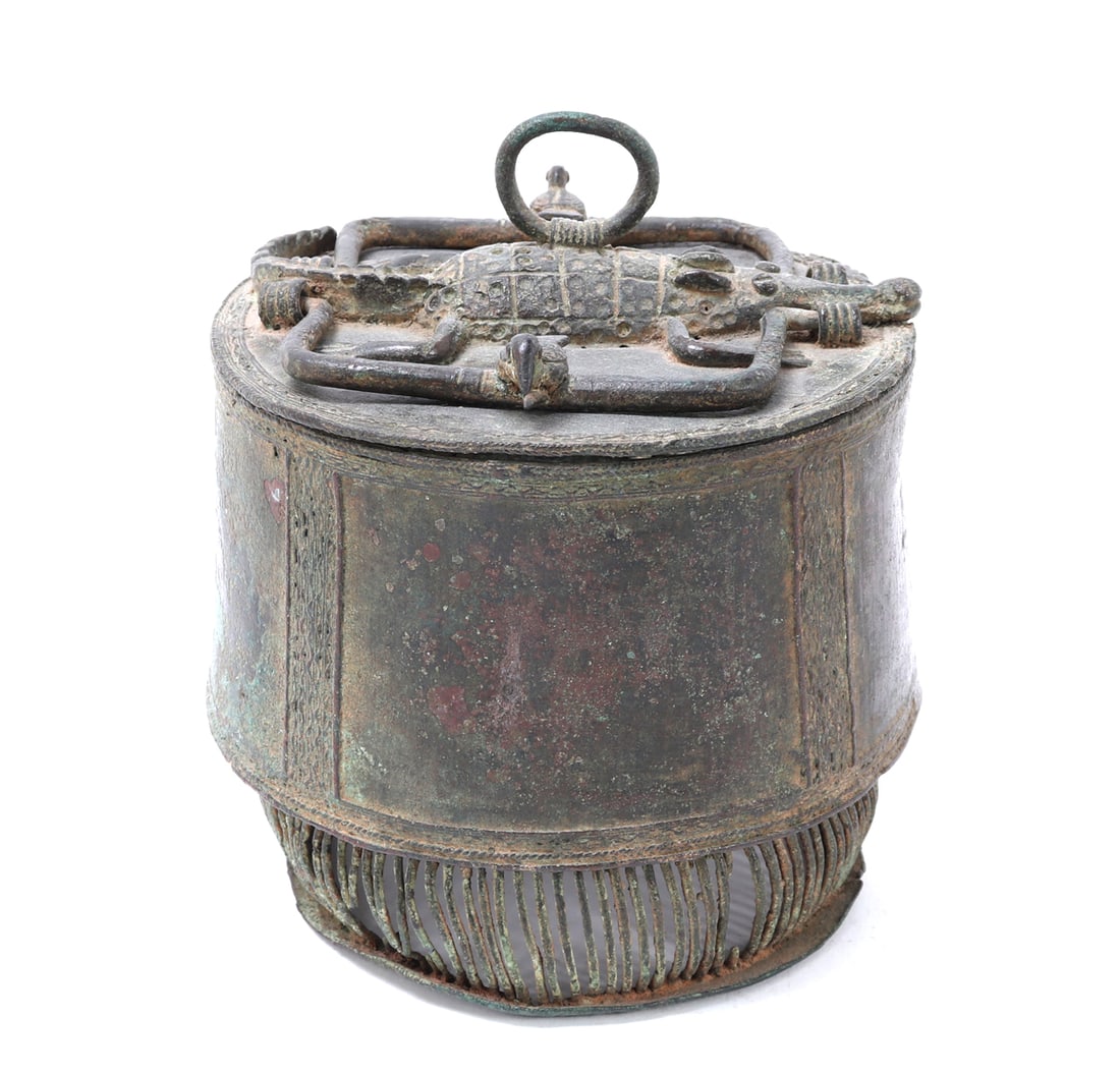 Fine Asante Lidded (Kuduo) Bronze Vessel: A finely cast bronze Kuduo vessel from the Asante (Ashanti) peoples of Ghana, probably late 19th - Early 20th century. The lidded container features intricate relief casting, with a prominent