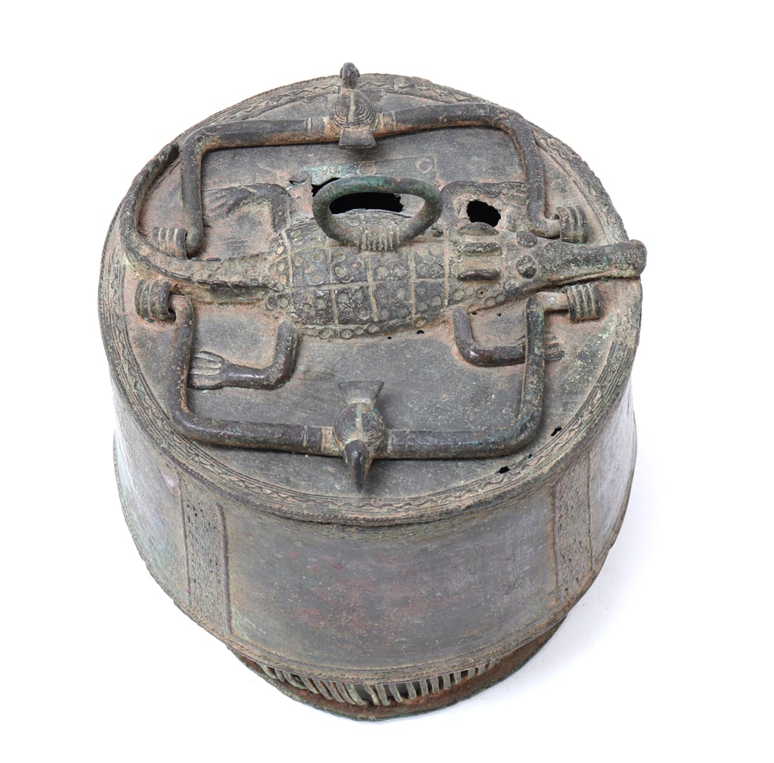 Fine Asante Lidded (Kuduo) Bronze Vessel - 2