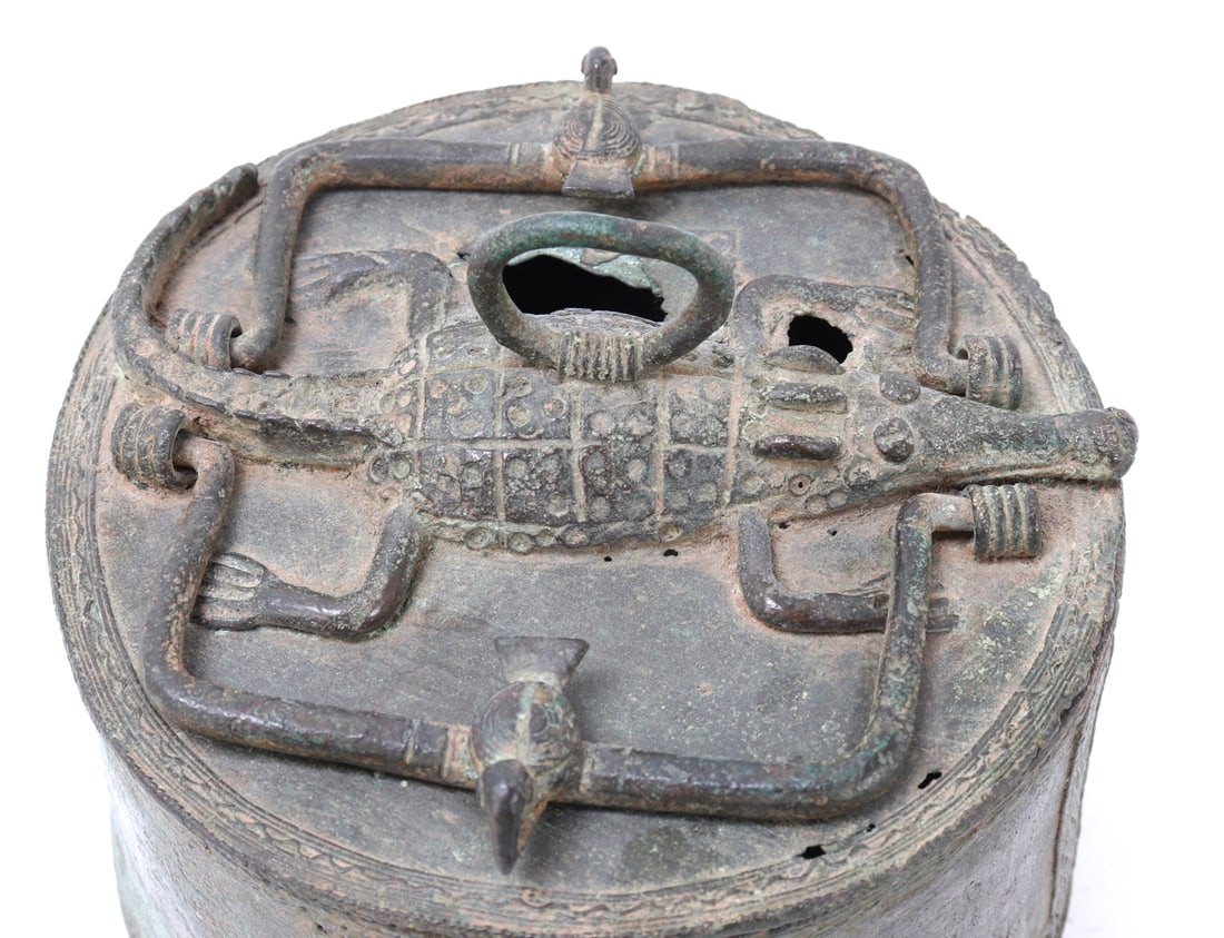 Fine Asante Lidded (Kuduo) Bronze Vessel - 6