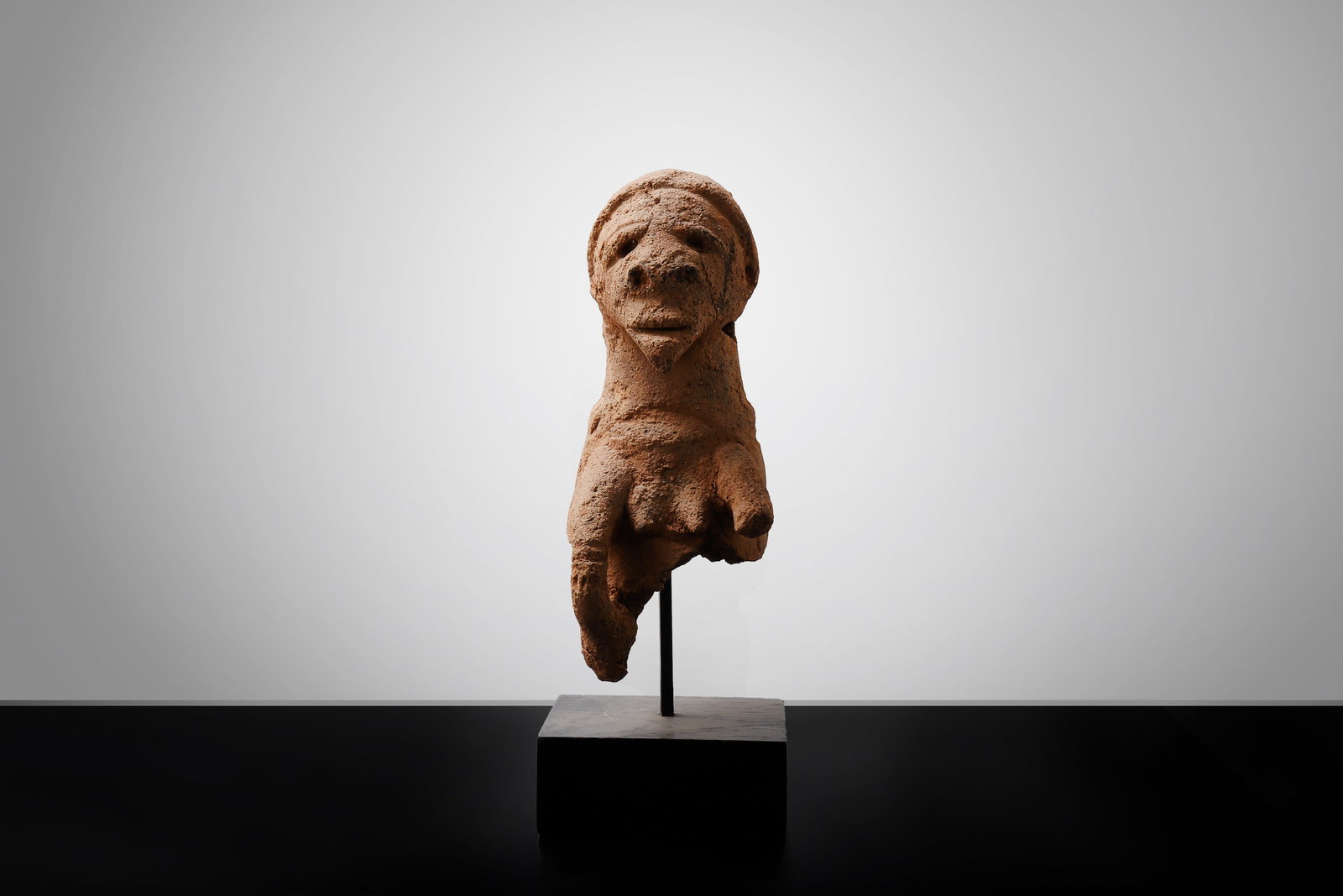 Unique Nok Style Terracotta Head: West Africa, Nok or Bura Style, Possibly 1000 BCE - 300 CE The first figurine was discovered in 1928 near the village of Nok in Kaduna State during tin mining operations. Nok art is considered the