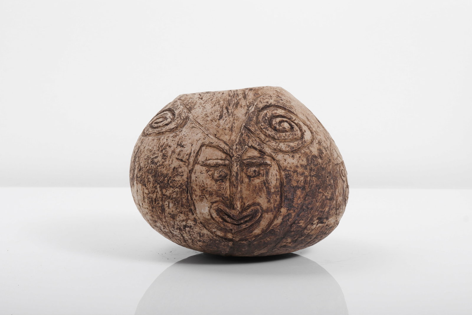 Carved "Bemble" Coconut Shell Vessel - 4