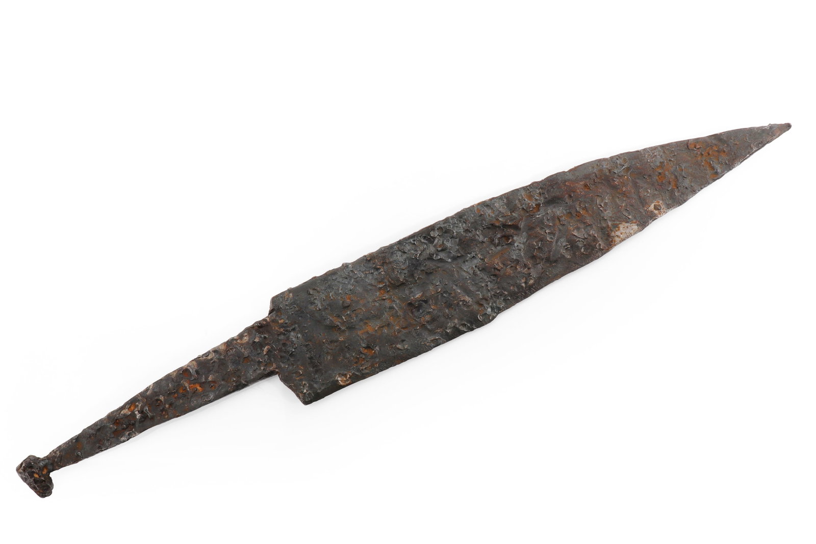 Viking Iron Scramasax Knife, 8th - 10th C.: Northern Europe, Viking Age, 8th to 10th century. Forged iron scramasax knife, with a long tapering blade, narrow tang, and heavily oxidized archaeological surface. The form relates to Viking Age