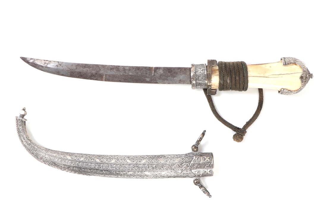 Fine Silver Moroccan Dagger w/ Decorated Sheath (1 of 12)