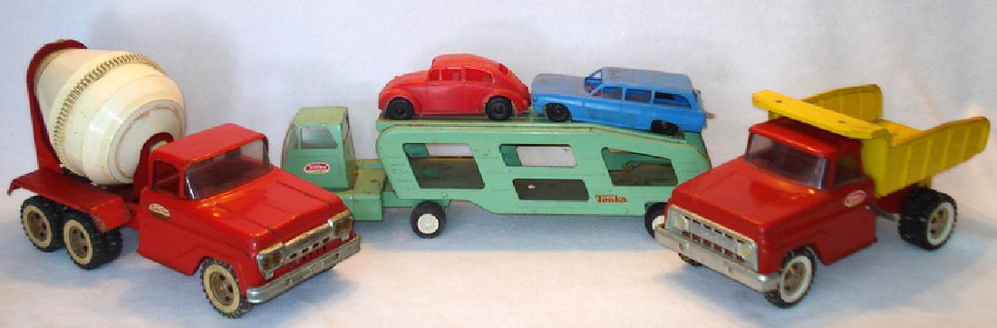 Three Vintage Tonka Trucks (1 of 10)