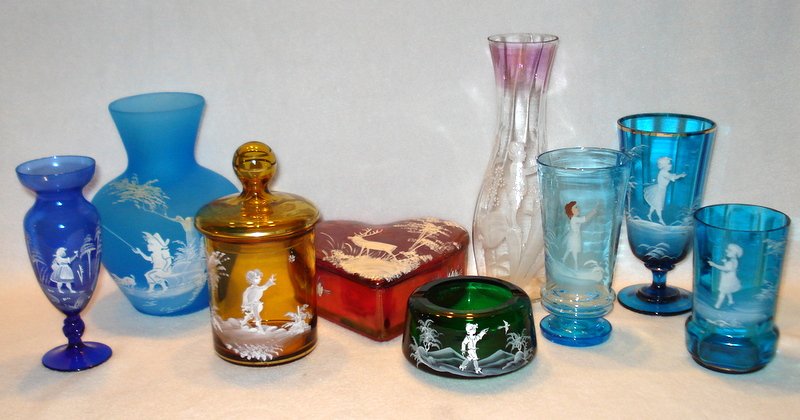 Nine Mary Gregory style glass items (1 of 10)