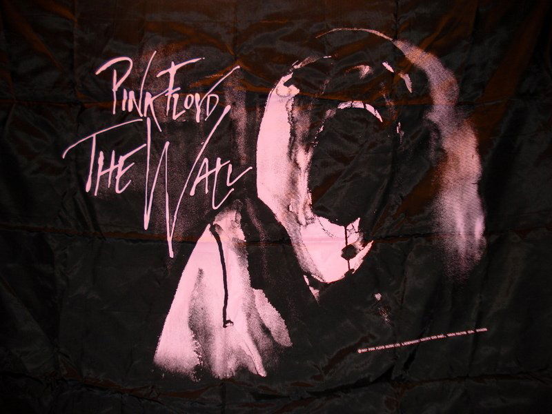 Pink Floyd "The Wall" concert wall banner 1987. (1 of 4)