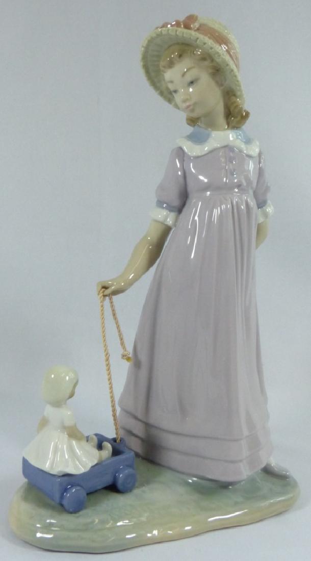 LLADRO 'PULLING DOLL'S CARRIAGE' 5044 FIGURINE (1 of 6)