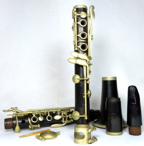 Vintage Normandy W Original Case