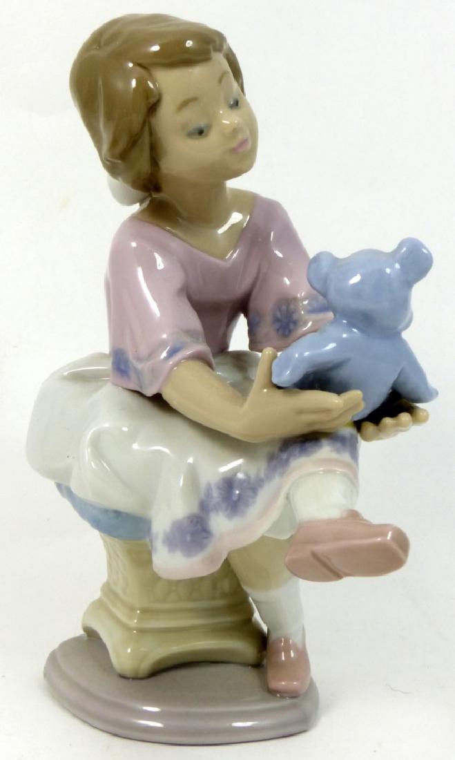 LLADRO 'BEST FRIEND' PORCELAIN FIGURINE (1 of 6)