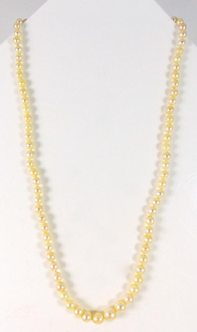 GRADUATING PEARL & 14kt WHITE GOLD NECKLACE (1 of 7)