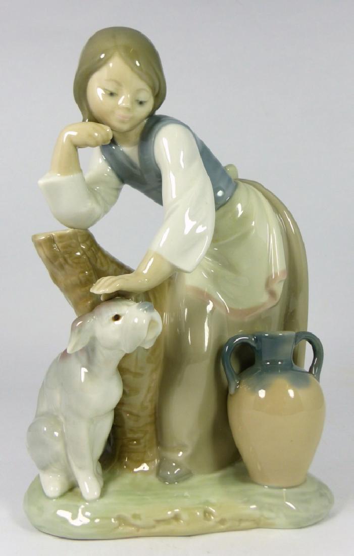 LLADRO 'CARESS & REST' PORCELAIN FIGURINE (1 of 6)