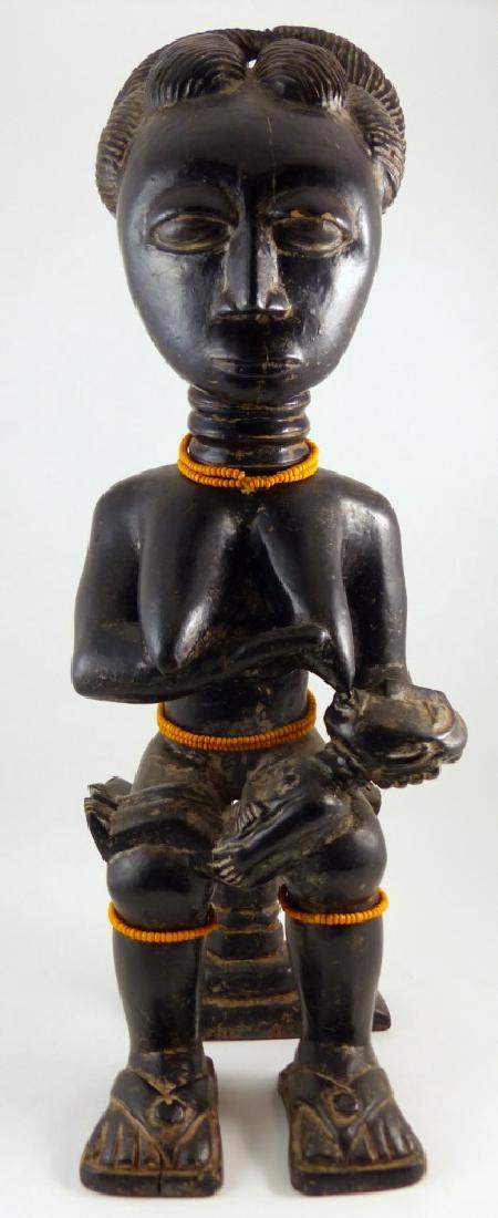AFRICAN CARVED WOODEN MATERNITY FIGURE (1 of 7)