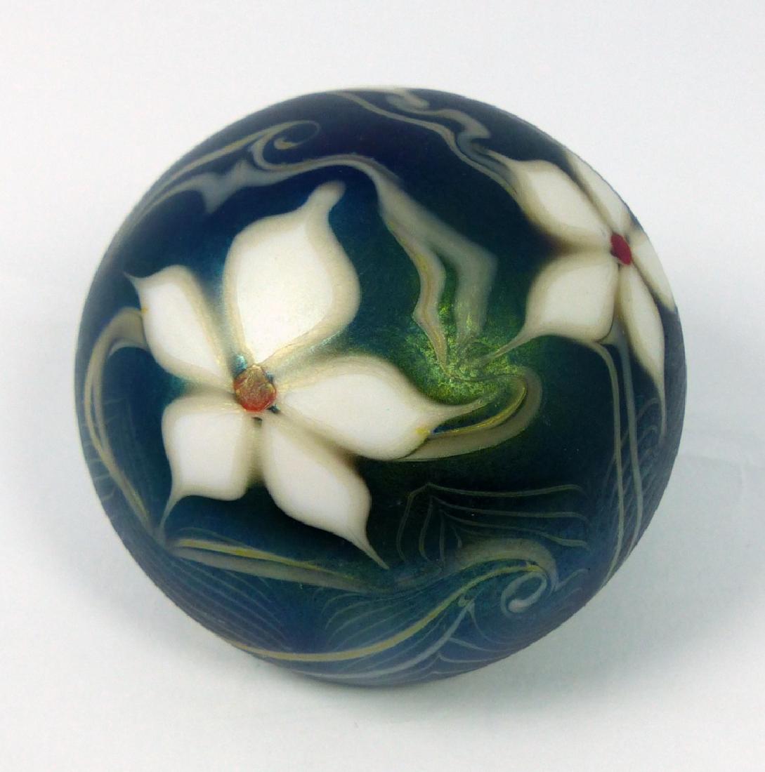 GRANT RANDOLPH FLORAL ART GLASS PAPERWEIGHT (1 of 9)