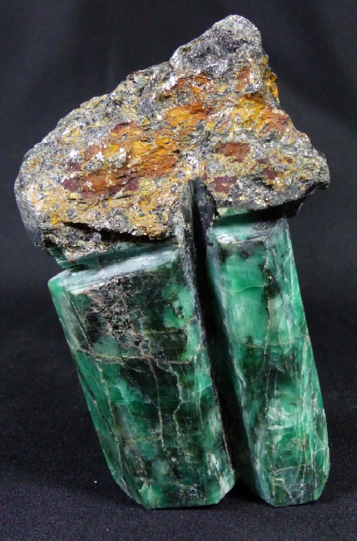 RAW EMERALD GEMSTONE (1 of 5)