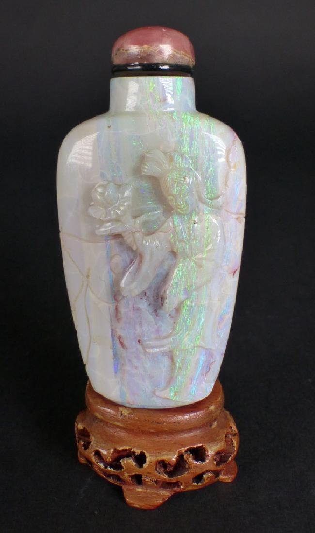 CHINESE CARVED FIRE OPAL SNUFF BOTTLE (1 of 9)