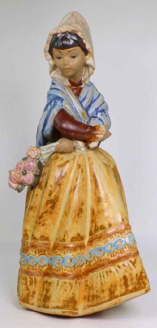 LLADRO 'COUNTRY GIRL' GRES PORCELAIN FIGURINE (1 of 7)