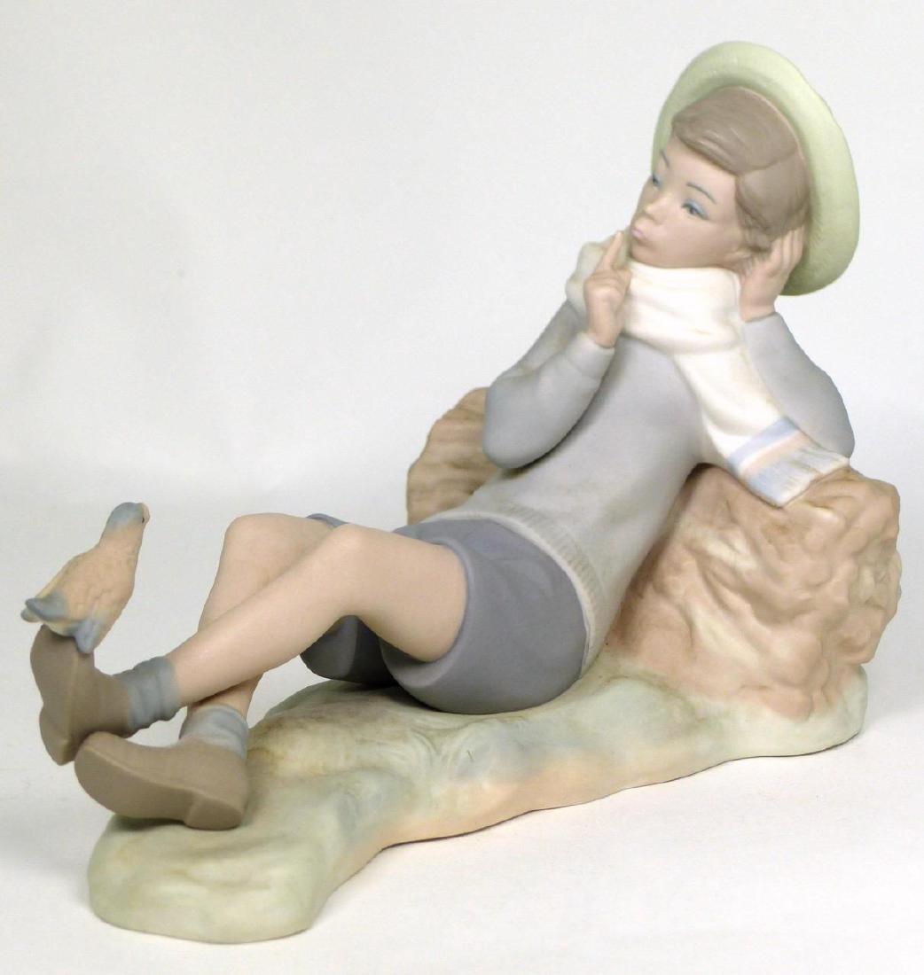 LLADRO 'BIRD WATCHER' MATTE PORCELAIN FIGURINE (1 of 5)