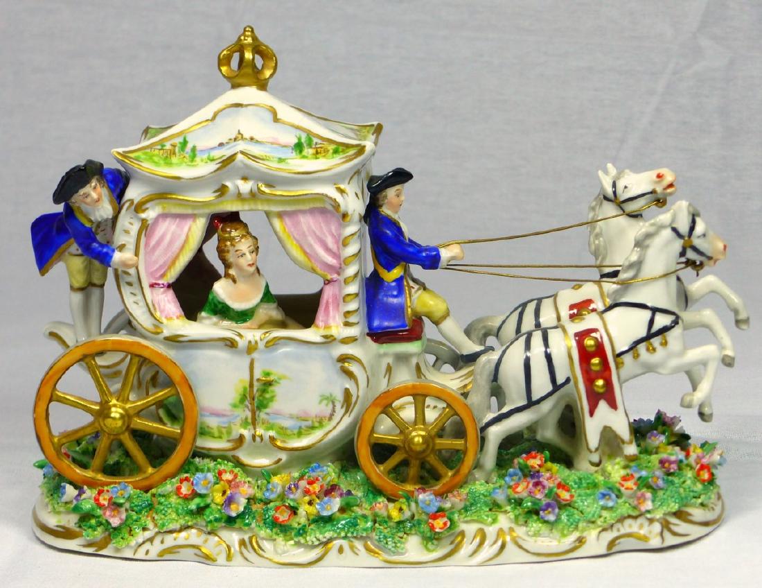 SITZENDORF PORCELAIN COACH w FOOTMAN (1 of 10)