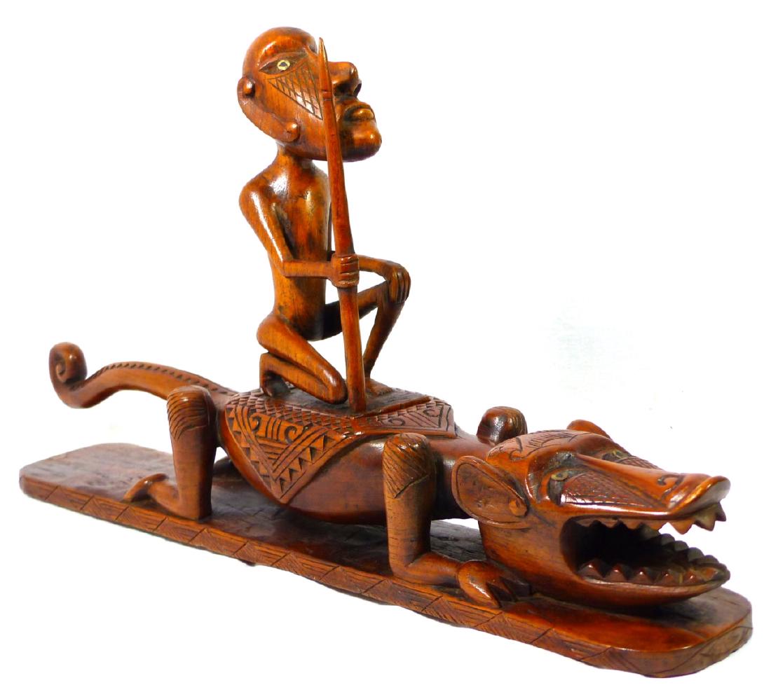 OCEANIC WOOD WARRIOR SCULPTURE w OFFERING BOX (1 of 8)