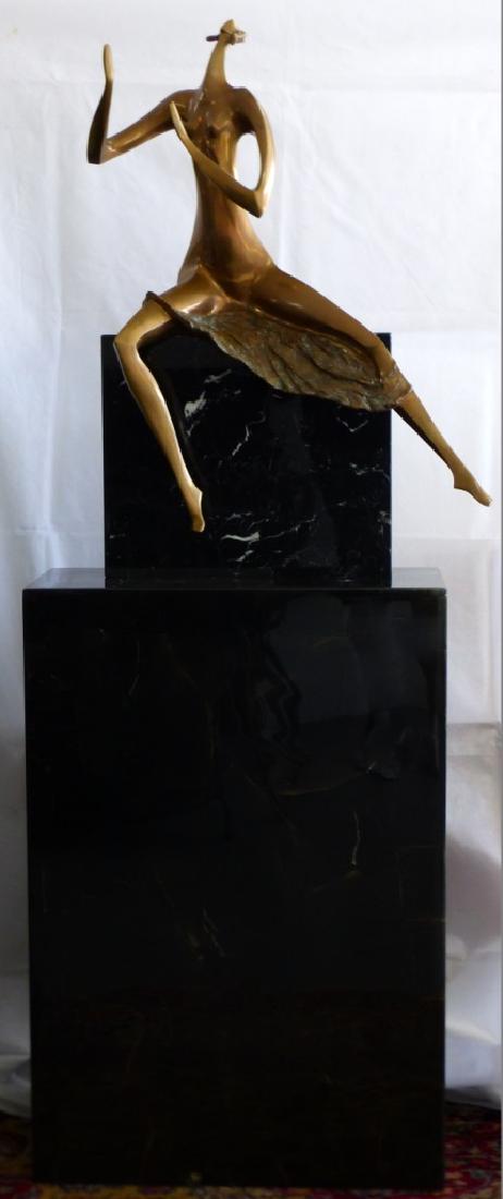 ISAAC KAHN SEATED NUDE BRONZE SCULPTURE 2/4: Isaac Kahn (Lithuanian, b. 1950) bronze sculpture depicting a nude female seated on marble pedestal. Signed to left foot, inscribed A.P. and numbered 2/4. Measures 33" (84cm) height x 22 1/2" (57cm) w