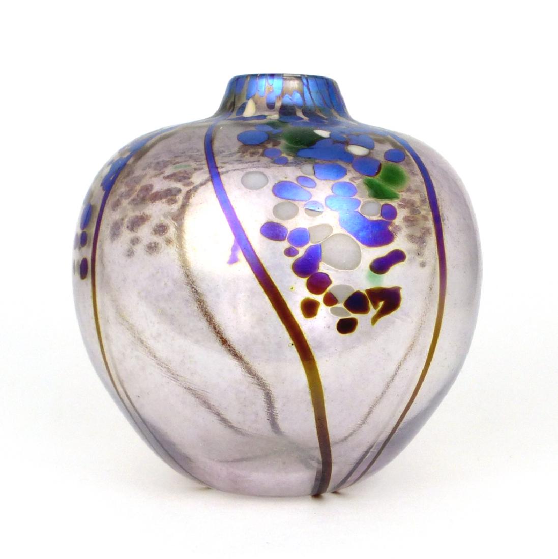 NORMAN STUART CLARKE CORNISH ART GLASS VASE (1 of 8)