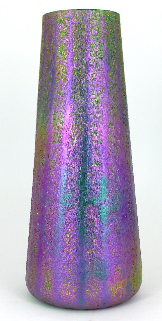 BOHEMIAN TEXTURED IRIDESCENT ART GLASS VASE (1 of 5)