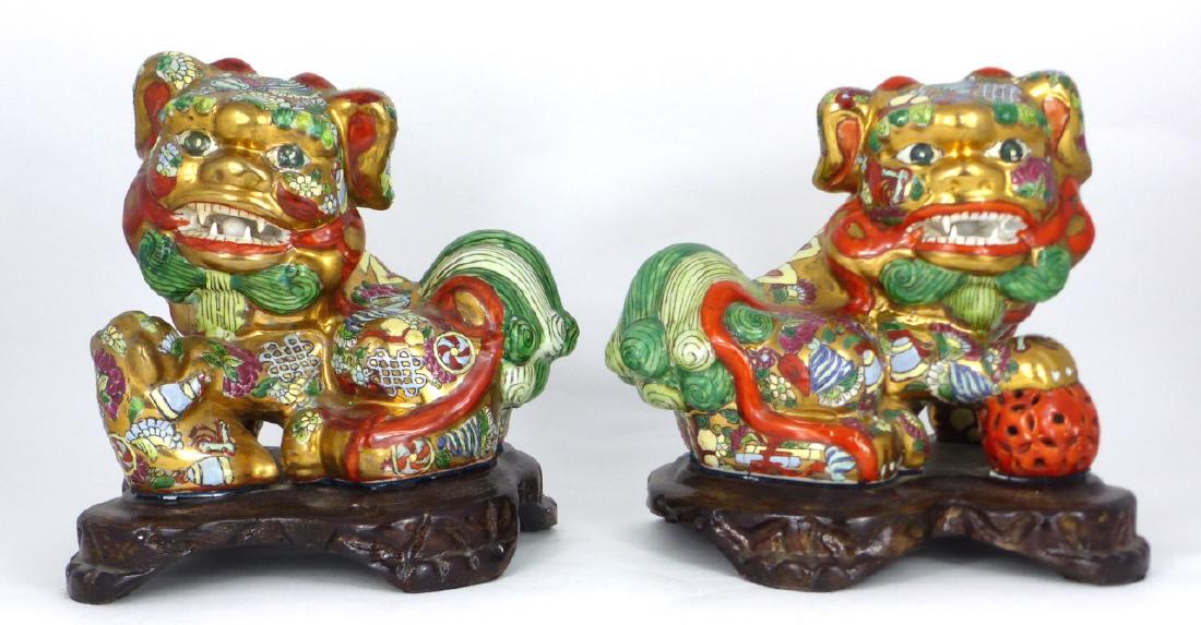 PR CHINESE GILT PORCELAIN FOO DOGS (1 of 6)