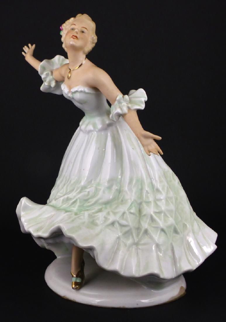 WALLENDORF WOMAN DANCING PORCELAIN FIGURINE (1 of 8)