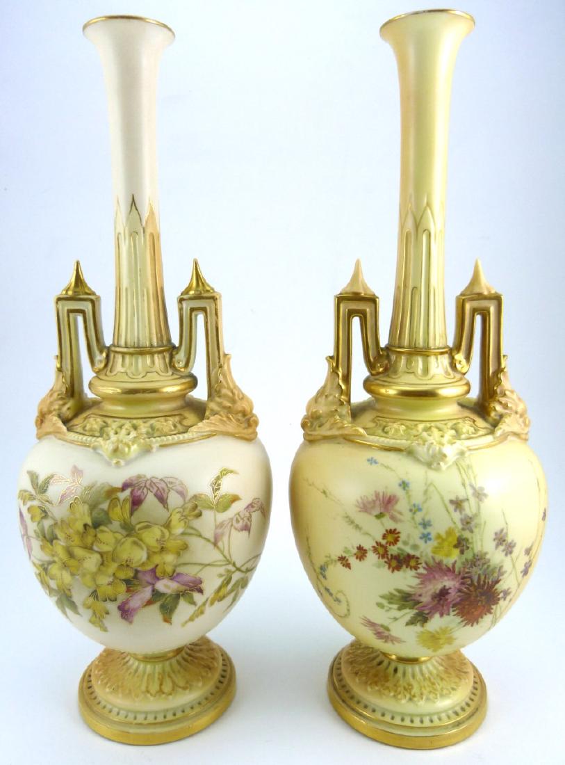 PAIR ROYAL WORCESTER PORCELAIN BUD VASES 1406 (1 of 10)