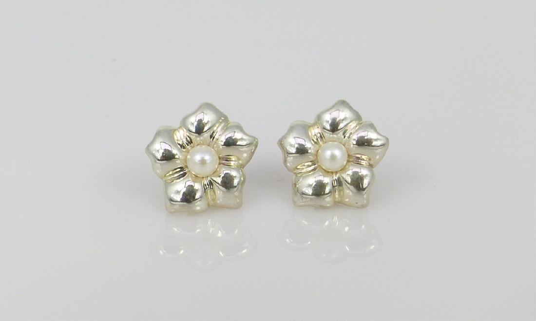 PR TIFFANY & CO STERLING SILVER & PEARL EARRINGS (1 of 3)