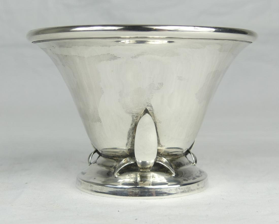 CARL POUL PETERSEN STERLING SILVER BON BON BOWL: Carl Poul Petersen (Canadian, 1895-1977) sterling silver bon bon bowl. Modern Georg Jensen style. Marked to underside. Measures 4 1/8" diameter. Total weight 3.3ozt.