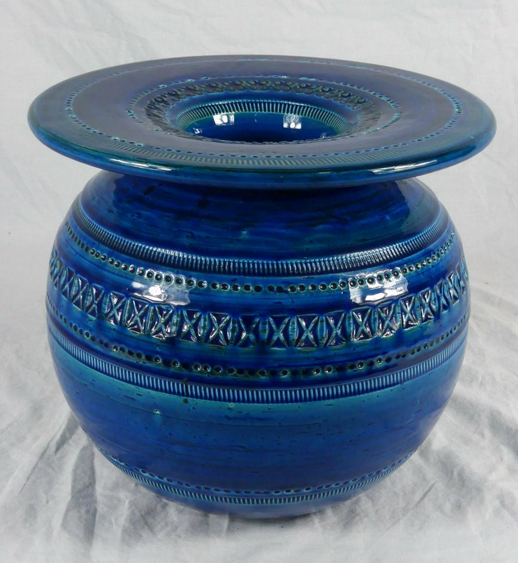 FLAVIA RIMINI BLUE POTTERY VASE: Flavia Rimini Blue pottery vase. Possibly Aldo Londi Bitossi. Marked Flavia Montelupe Italy to underside. Measures 9 3/4" diameter.