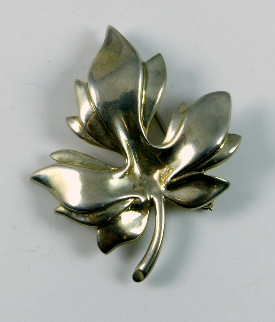TIFFANY STERLING SILVER OAK LEAF BROOCH (1 of 3)