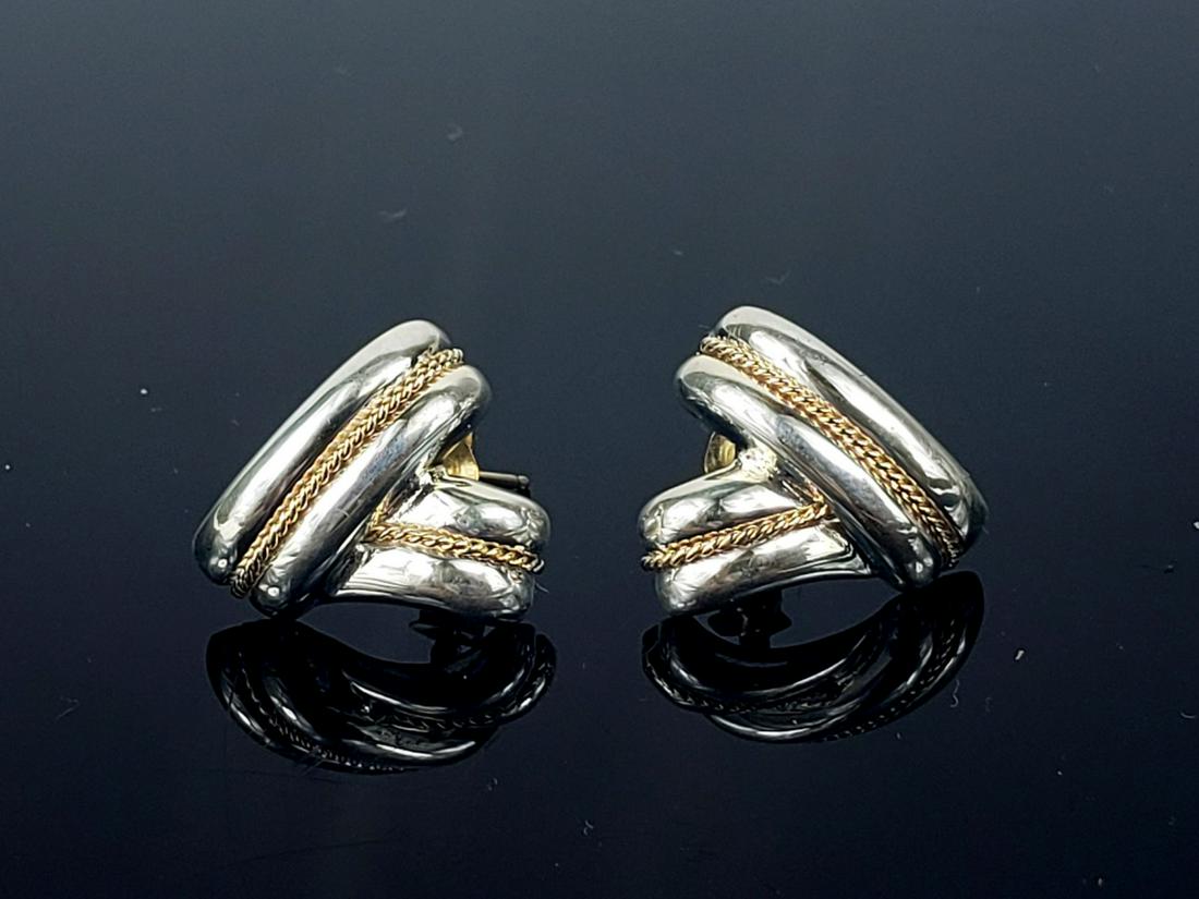 PR TIFFANY & CO STERLING 14kt YG 'V' EARRINGS (1 of 2)