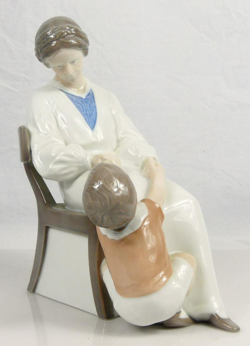 BING & GRONDAHL COPENHAGEN MOTHER & CHILD FIGURINE (1 of 6)