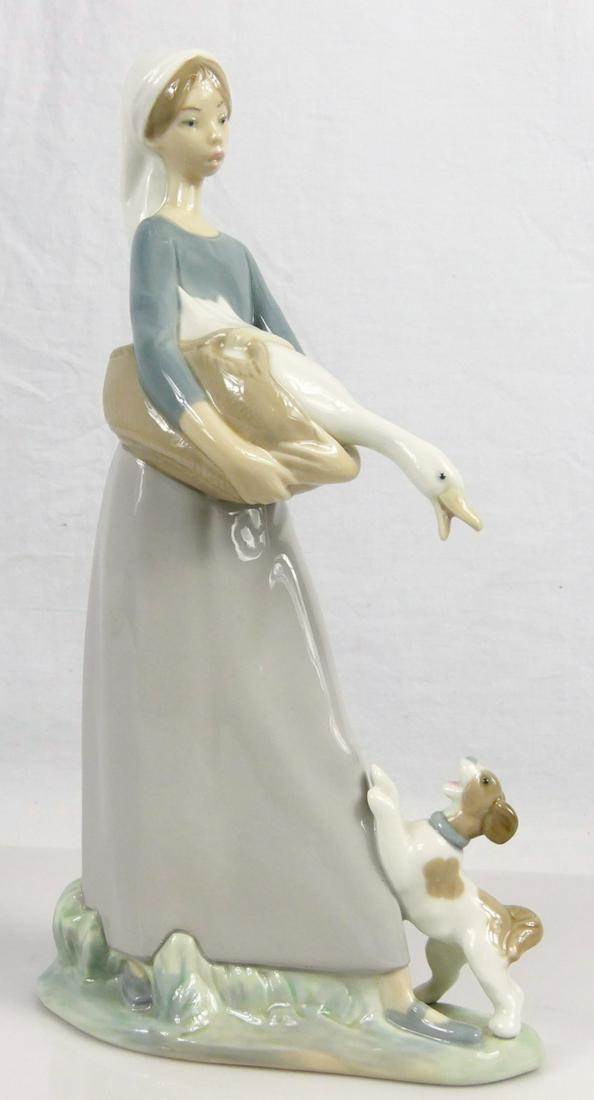 LLADRO GIRL w GOOSE & DOG PORCELAIN FIGURINE (1 of 5)