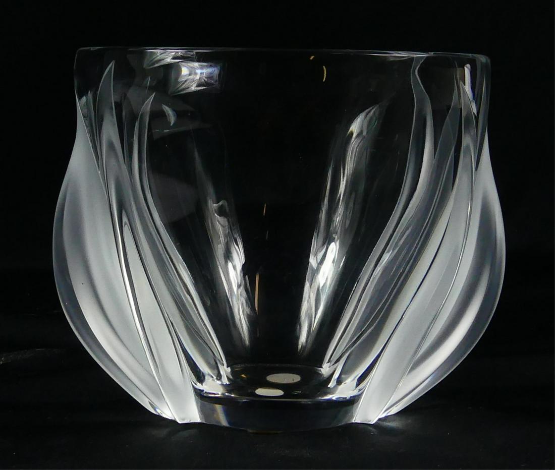 LALIQUE CRYSTAL DEUX TULIPES VASE (1 of 6)